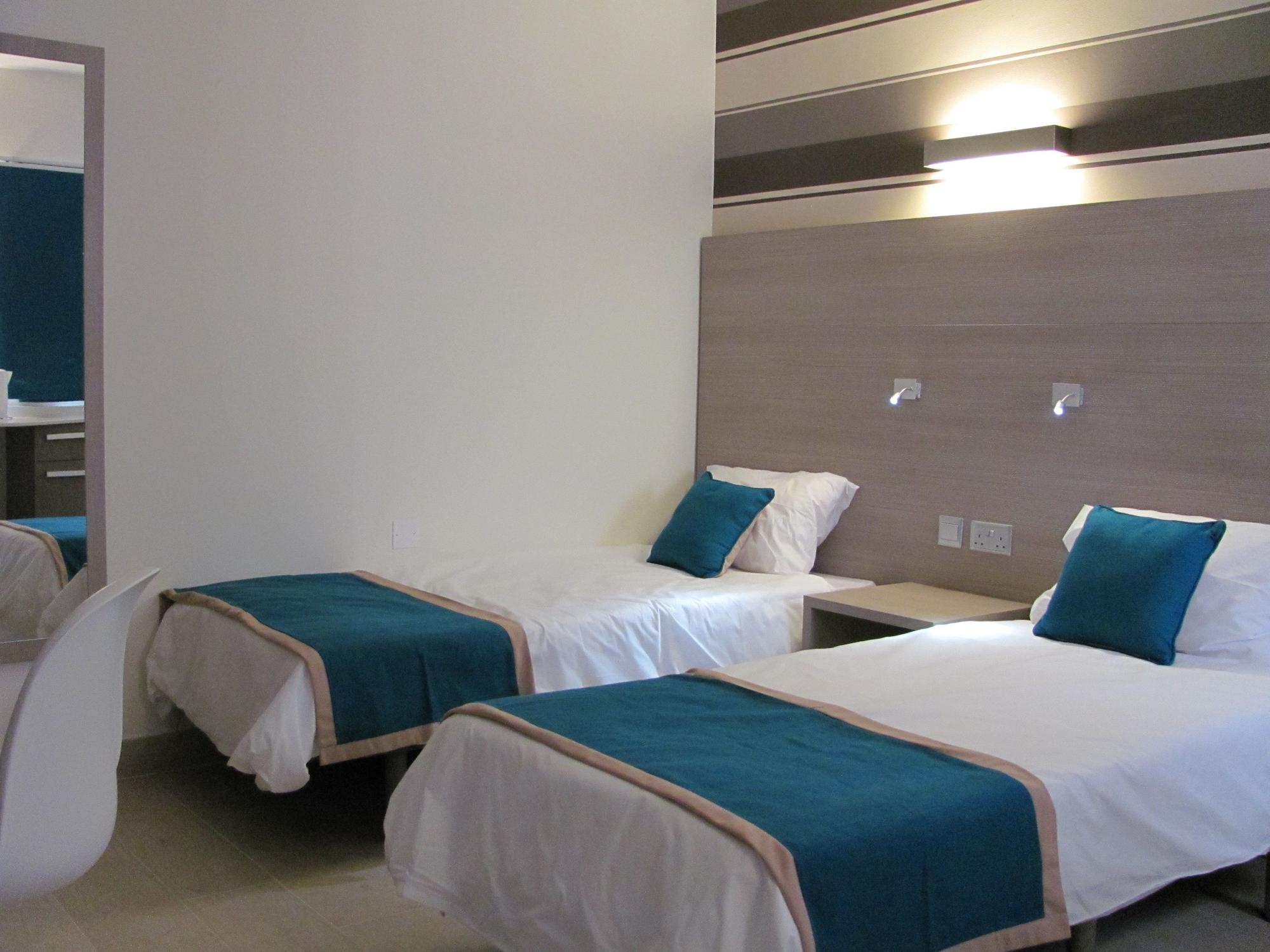 Day'S Inn Hotel And Residence Sliema Extérieur photo